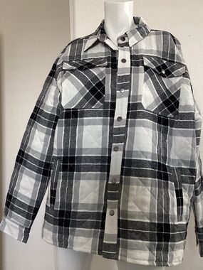 Distortion, NEW  WITHOUT TAGS, men’s size XL, black/ grey/ white plaid